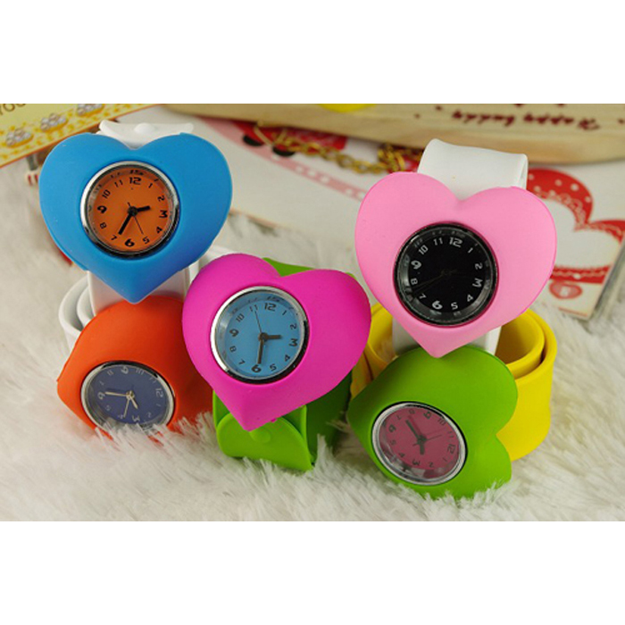 slap watch, slap on watch, silicone snap watch- heartsahped 7036